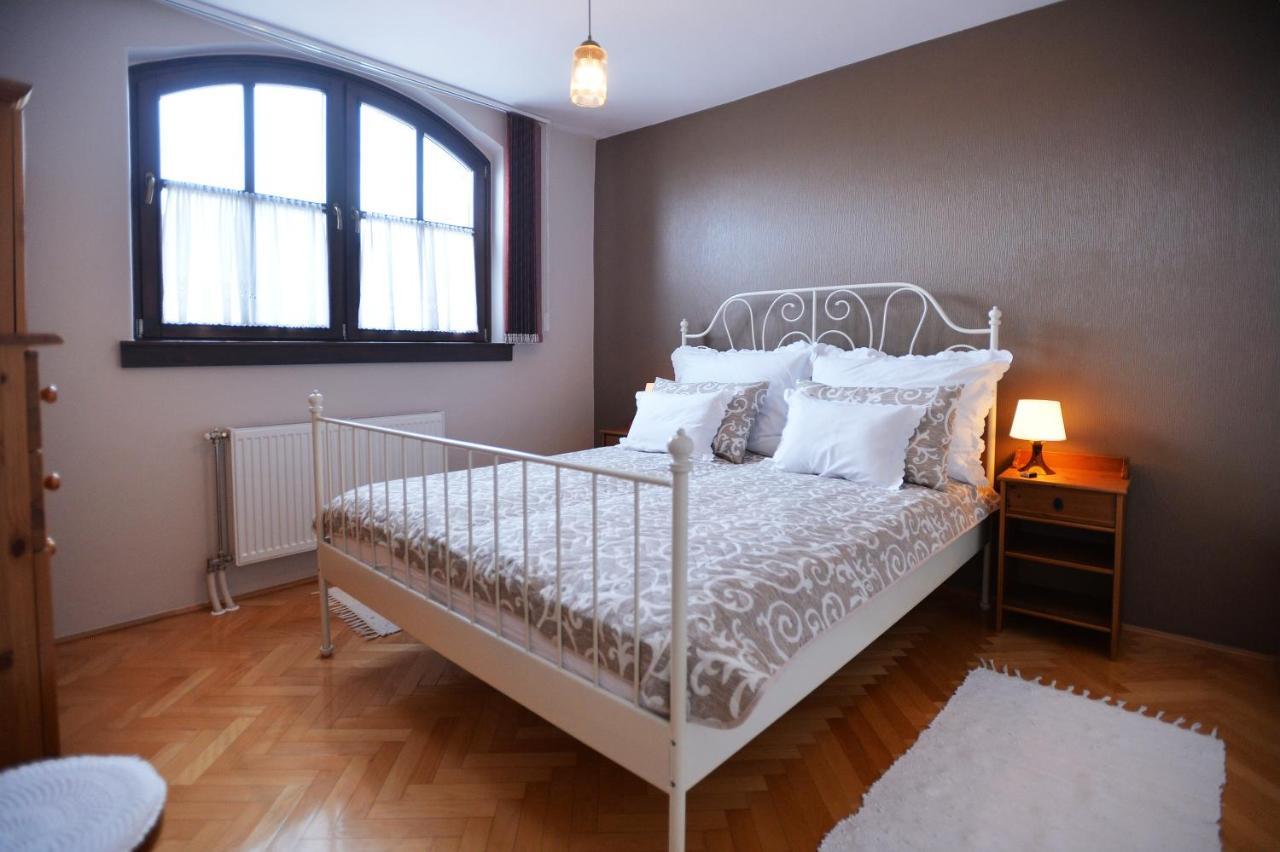 Mi12 Apartman Eger Kültér fotó
